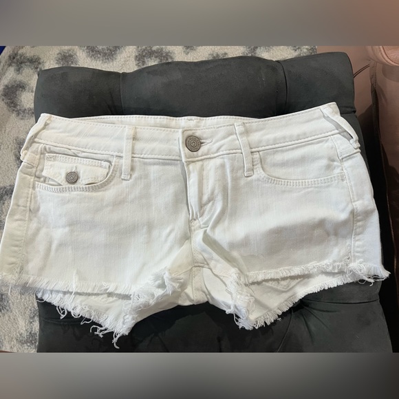 True Religion Joey Cutoff Shorts - Picture 3 of 3